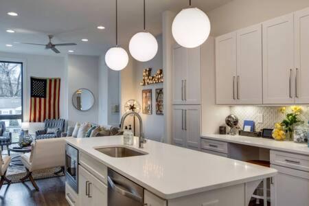 The Kora - Rooftop Luxury In Nashville'S Gulch Exteriör bild